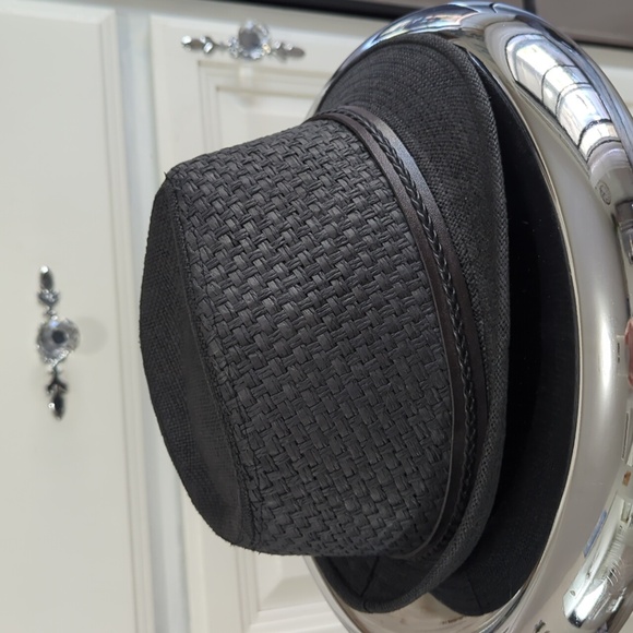 Classic Black Straw Fedora – Size 58 Unisex Summer Travel Hat - Picture 3 of 7